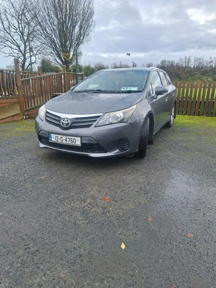 Toyota Avensis 2012 Diesel - Image 4