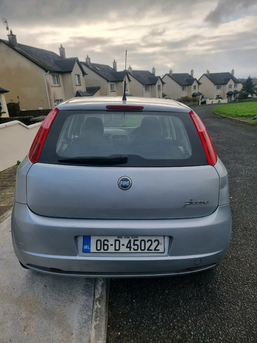 Fiat Punto 2006 1.2 petrol - Image 4