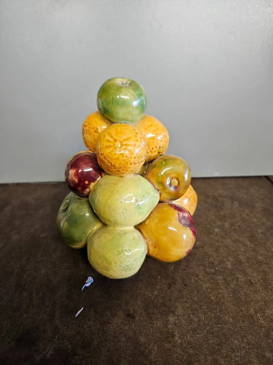 Vintage Ceramic Fruit Dispay - Image 2