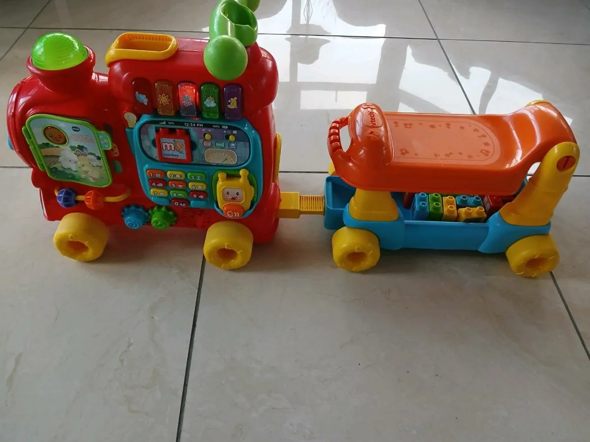 Vtech ABC train - Image 1