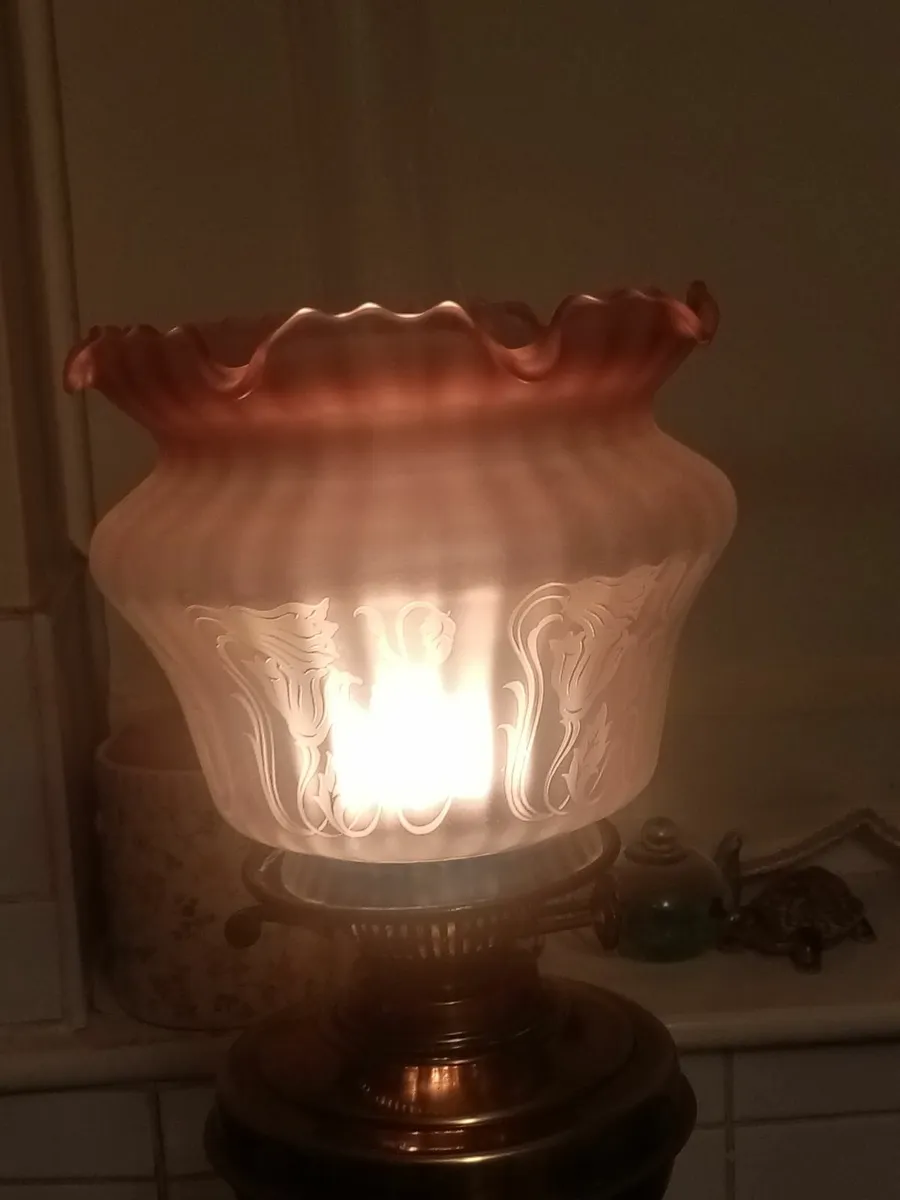 Vintage oil Lamp - Image 4