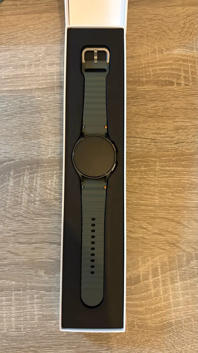 Samsung Galaxy Watch 7 - Image 2
