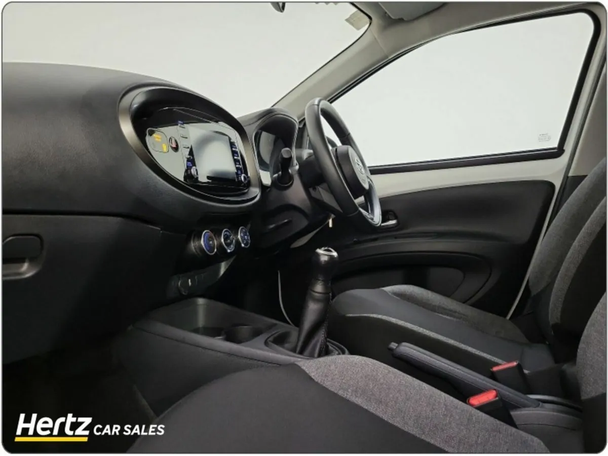 Toyota Aygo X PULSE 1.0 Petrol Manual - Image 4