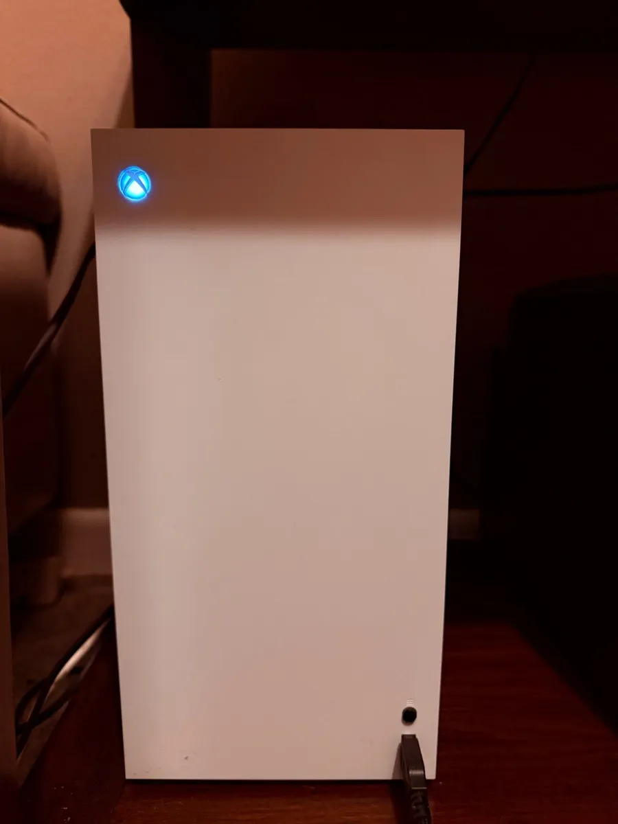 Xbox series x bundle - Image 2