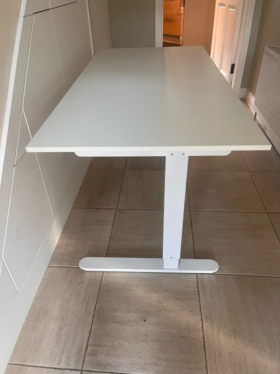 Computer desk - Image 2