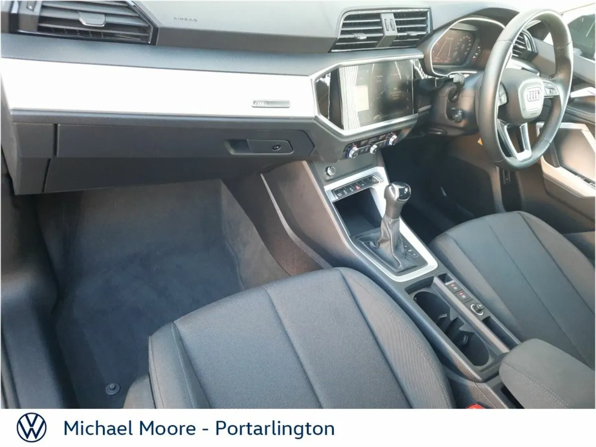 Audi Q3 35 TDI 150HP S Tronic SE - Image 4