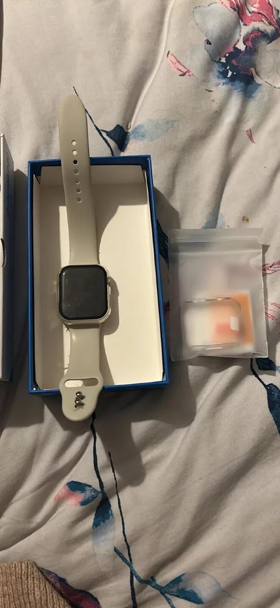 Apple Watch series 7 - Image 2