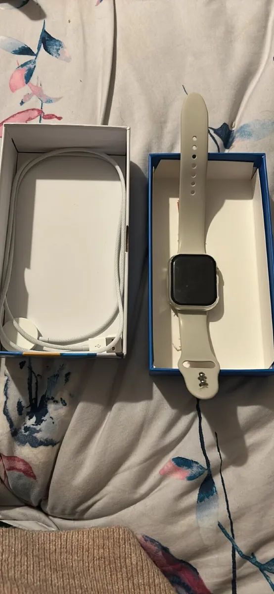 Apple Watch series 7 - Image 3