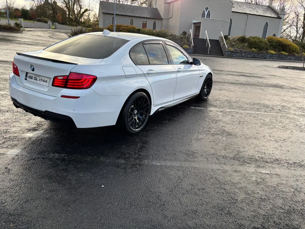 Bmw 520 msport - Image 2