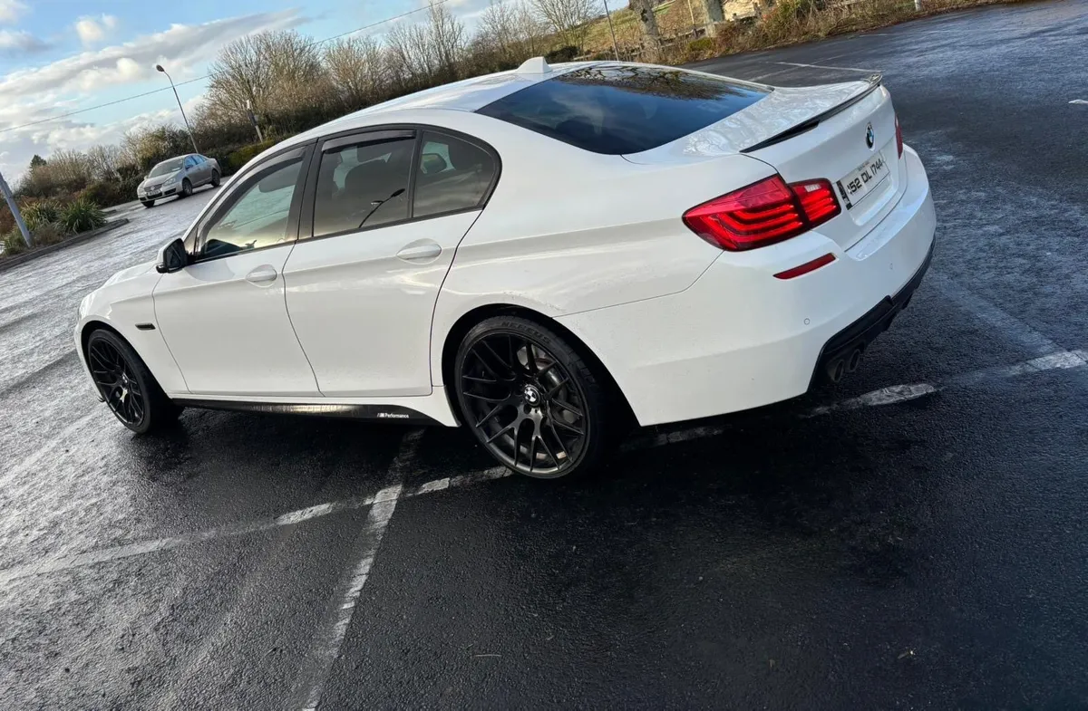 Bmw 520 msport - Image 3