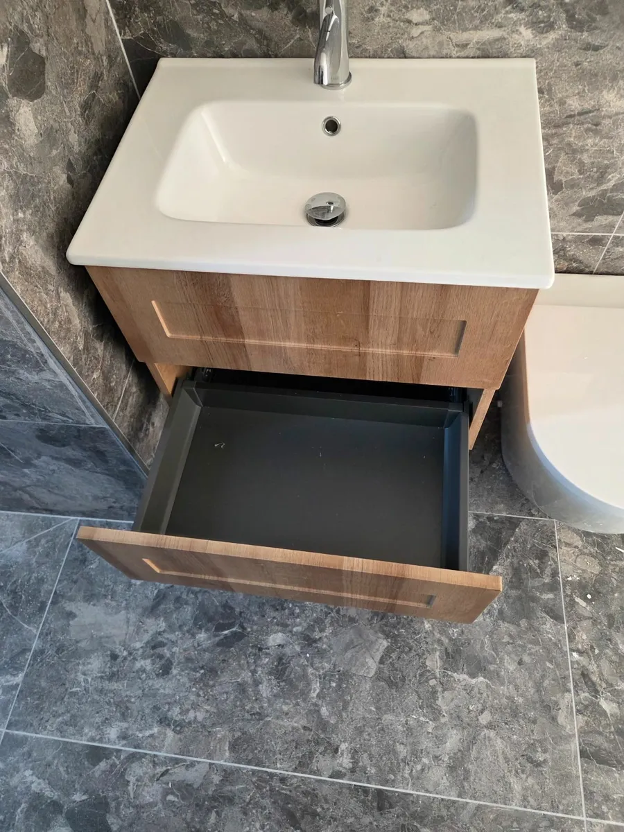 Wall mounted bathroom vanity unit & sink - Image 3