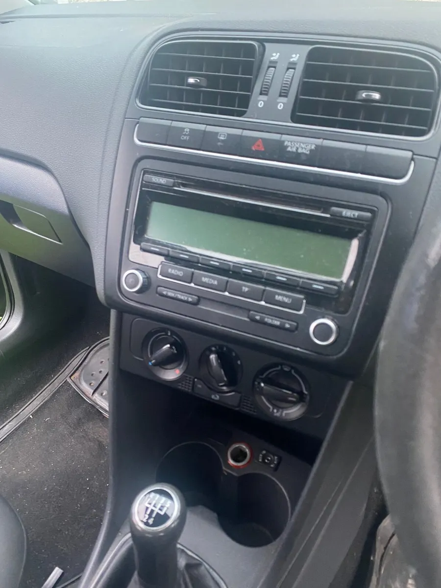 Volkswagen Polo 2011 - Image 3