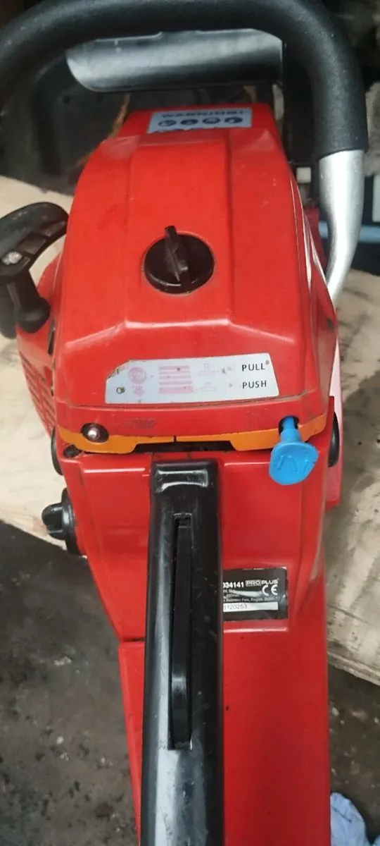 Two petrol chainsaws for sale - Image 4