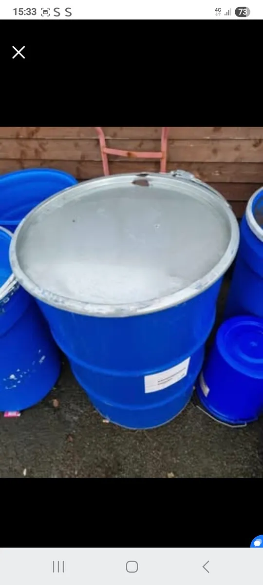 220L steel barrels with clamped lids - Image 2