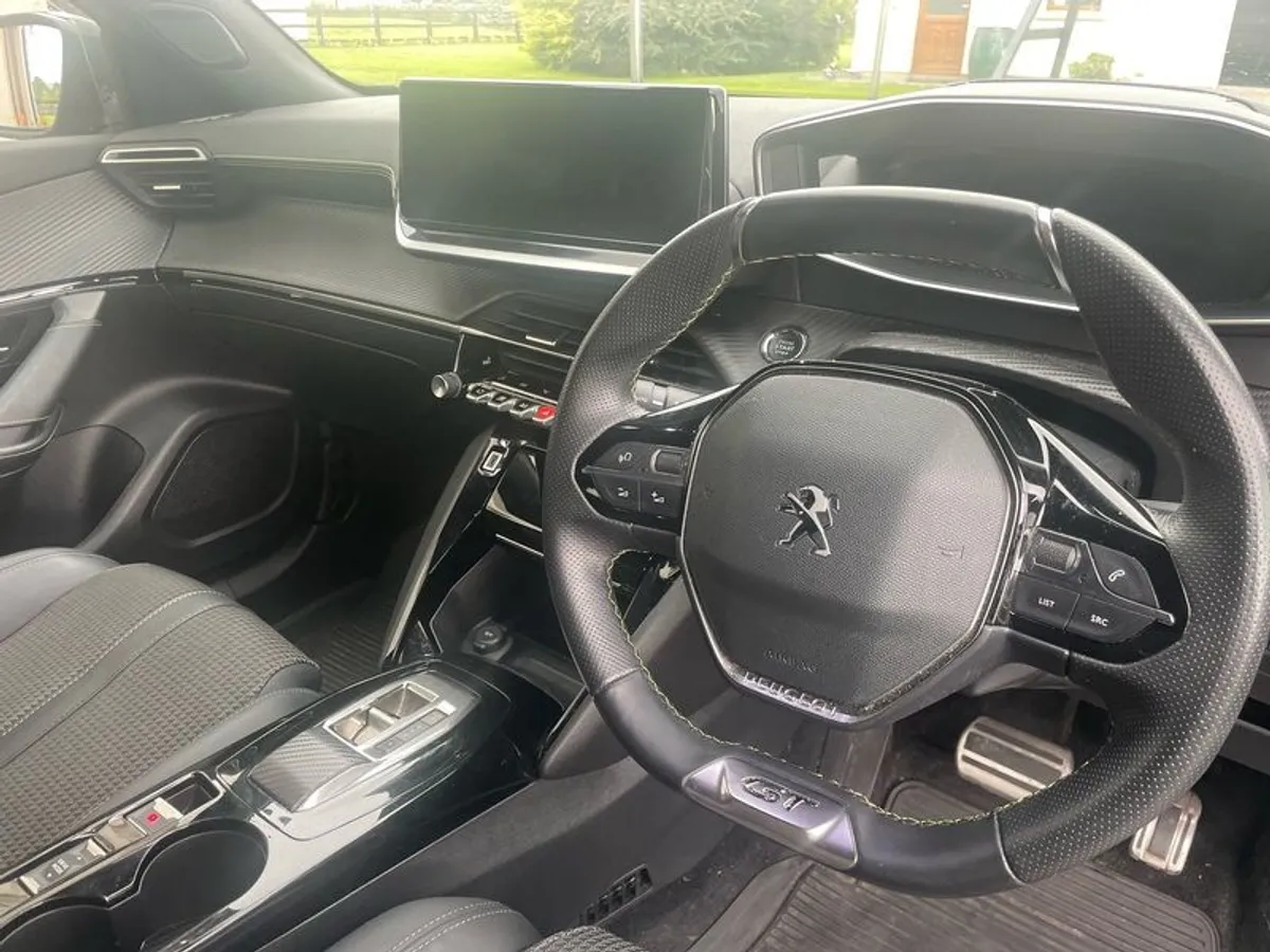 2023 All Electric Peugeot e2008 GT Line - Image 4