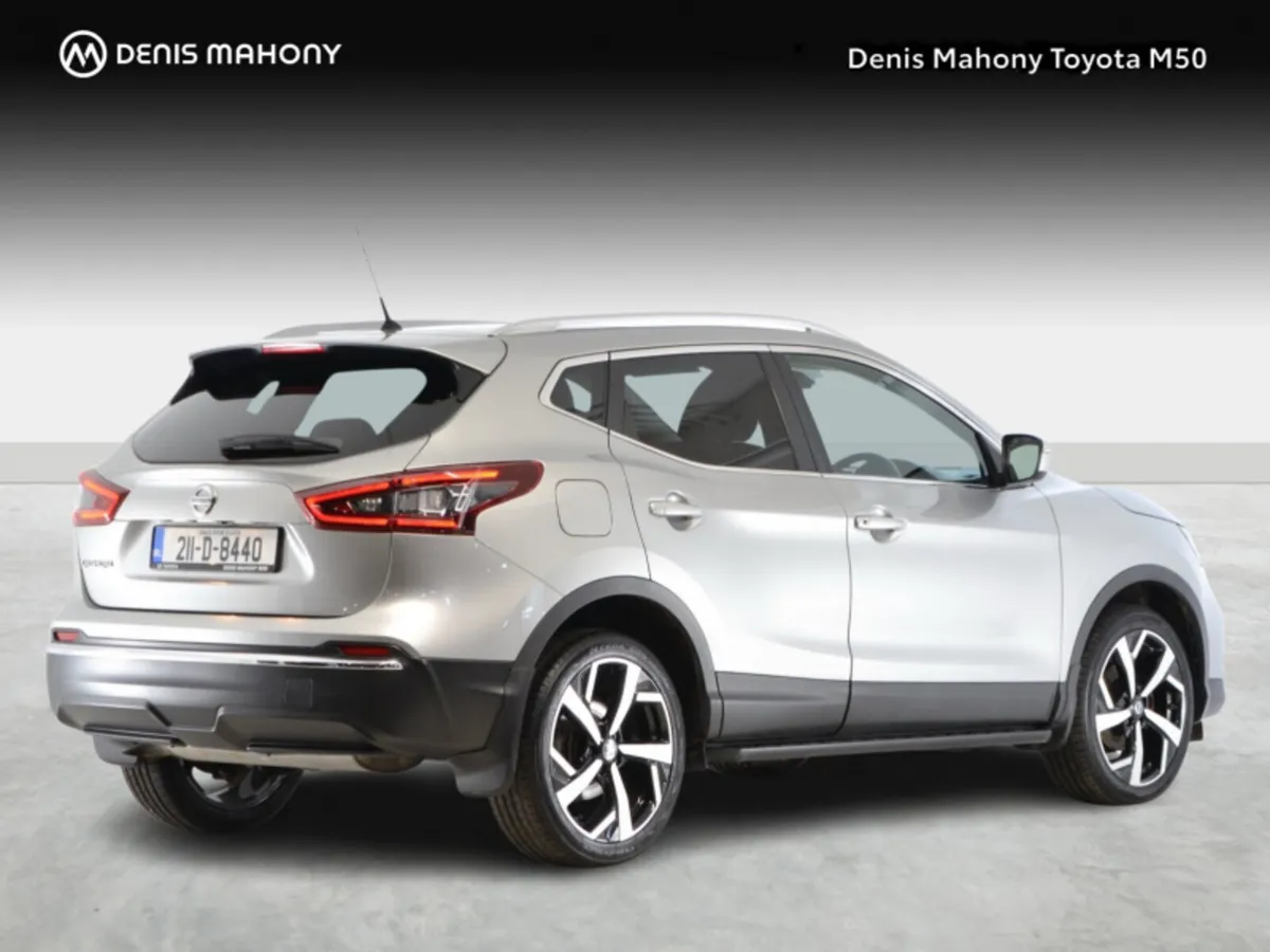 Nissan Qashqai SV Premium - Image 2