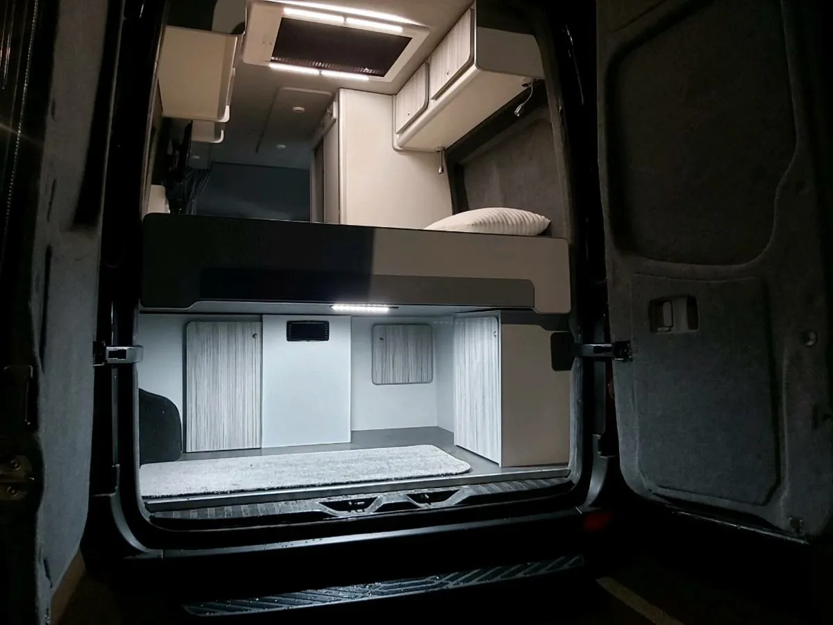 VW CRAFTER CAMPER - Image 2