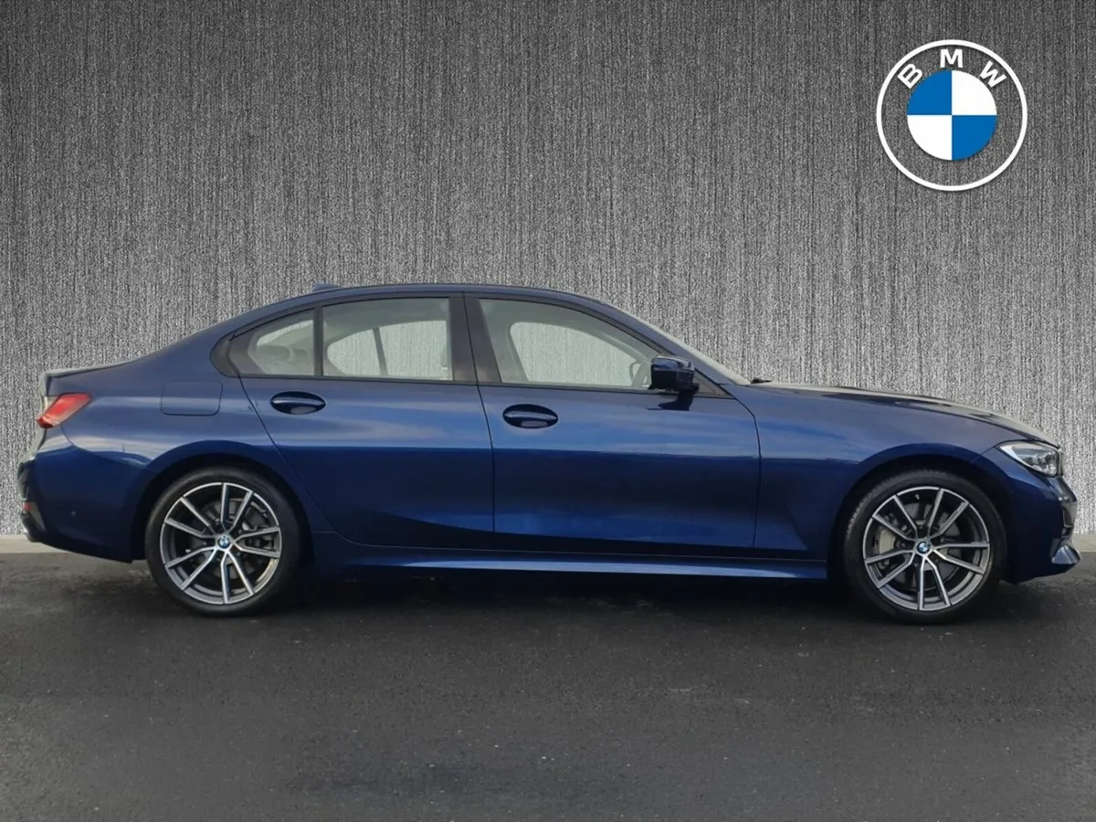 BMW 3-Series 330e Sport Pro Auto - Image 3