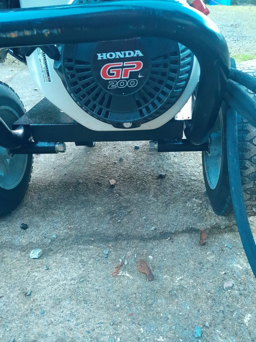 Power washer for sale - Image 3