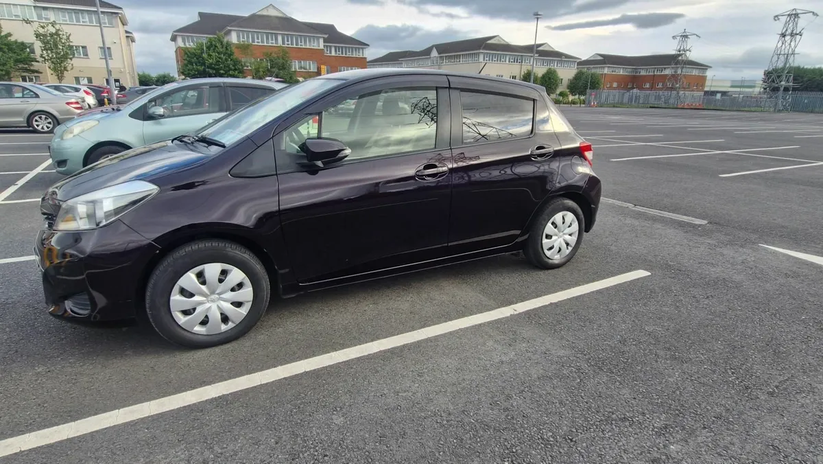 Toyota Vitz 2013 - Image 4