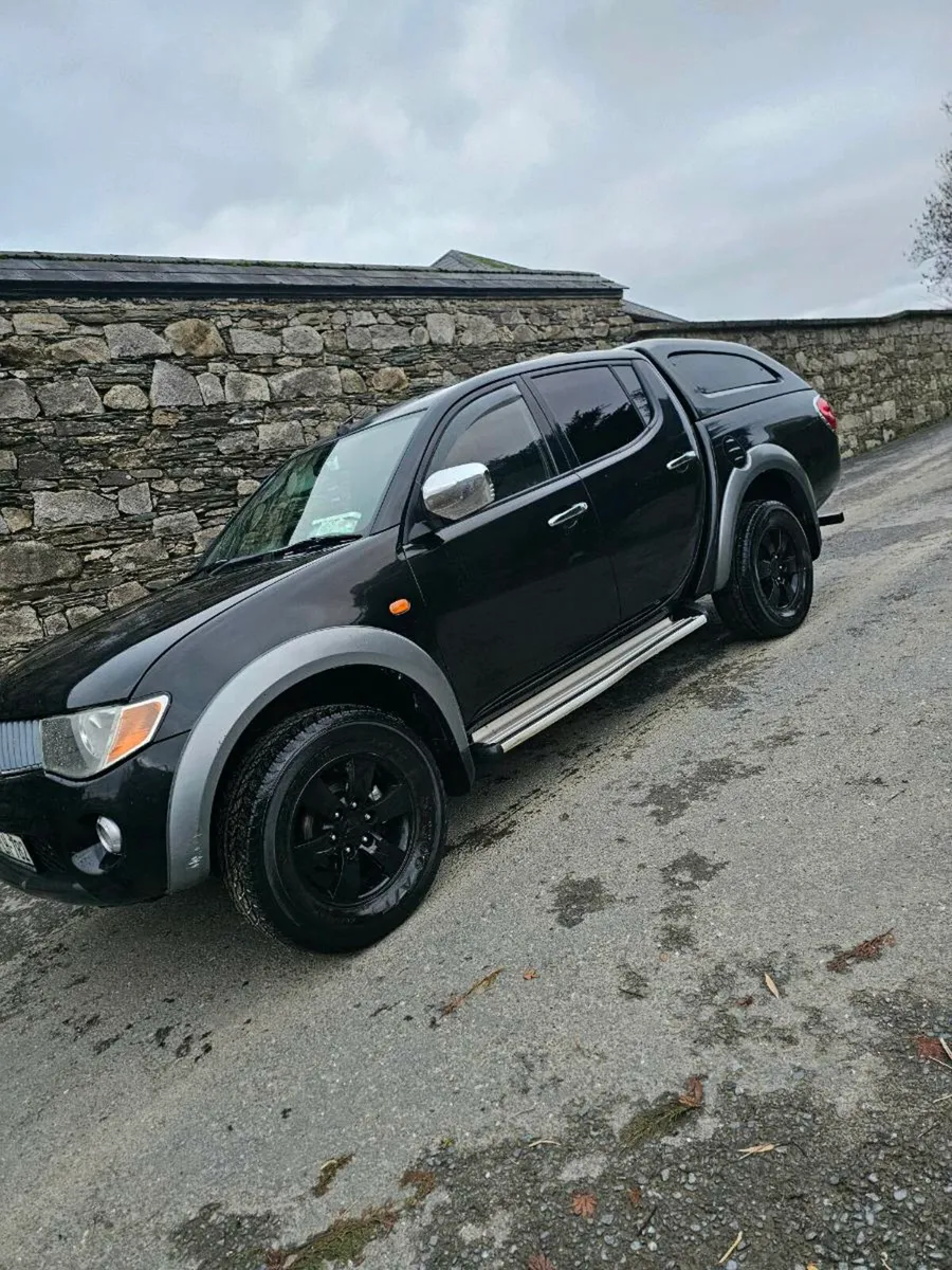 Mitsubishi l200 - Image 1