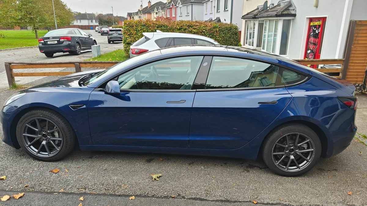 Tesla Model 3 AWD Long Range - Image 4