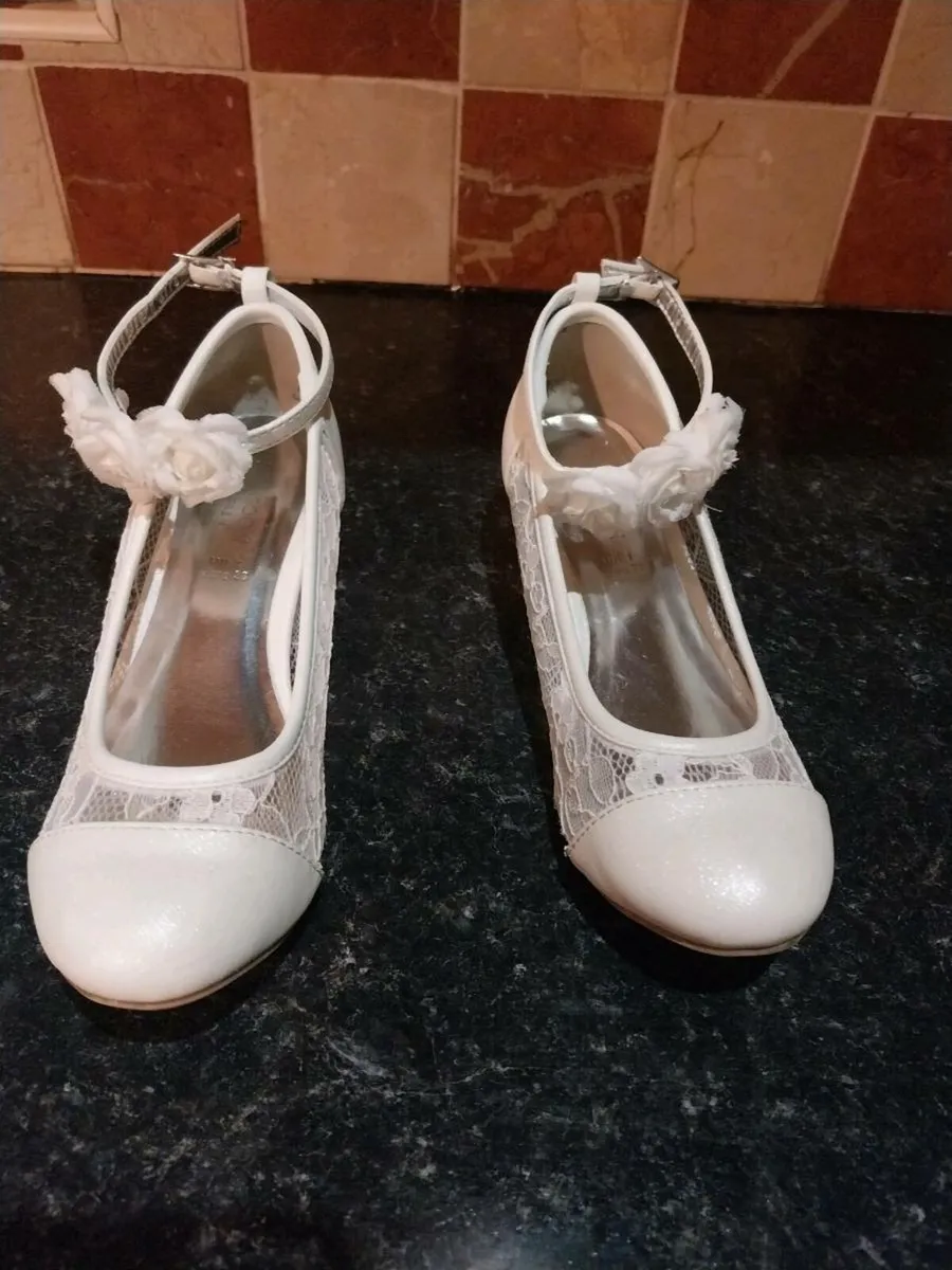 Girls shoes - Image 2