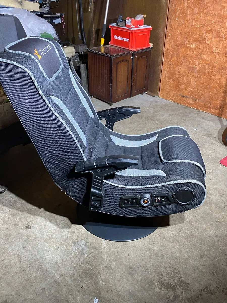 Gaming chair - Image 1