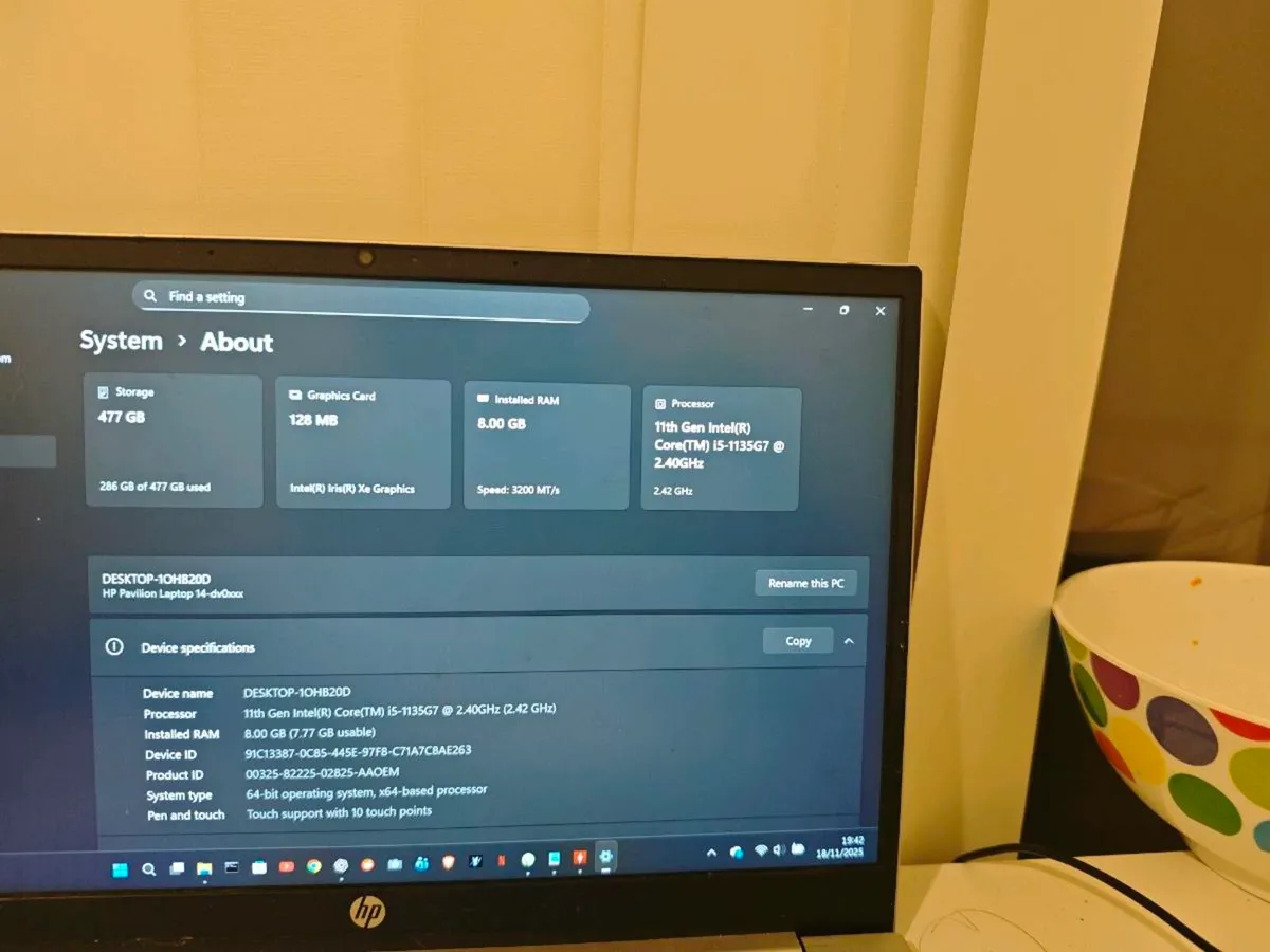 Touchscreen laptop with fingerprint scanner HP - Image 2