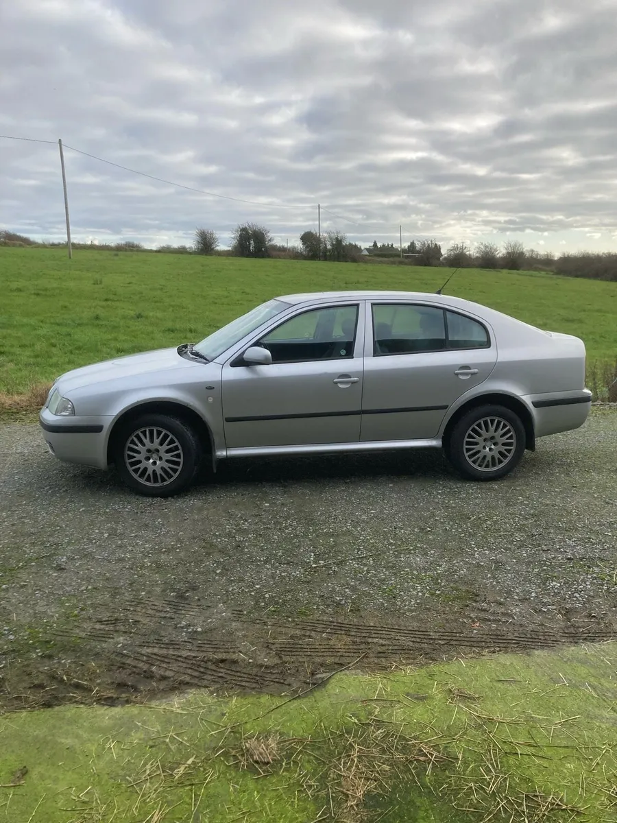 02 Skoda Octavia - Image 1