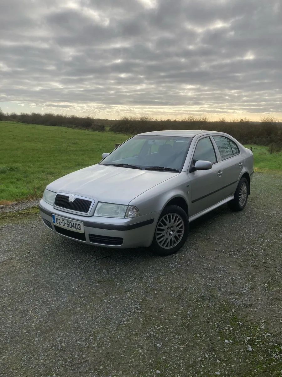 02 Skoda Octavia - Image 2
