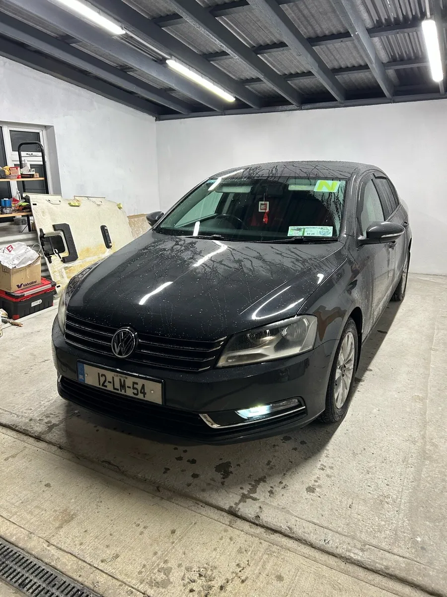 Volkswagen Passat - Image 2
