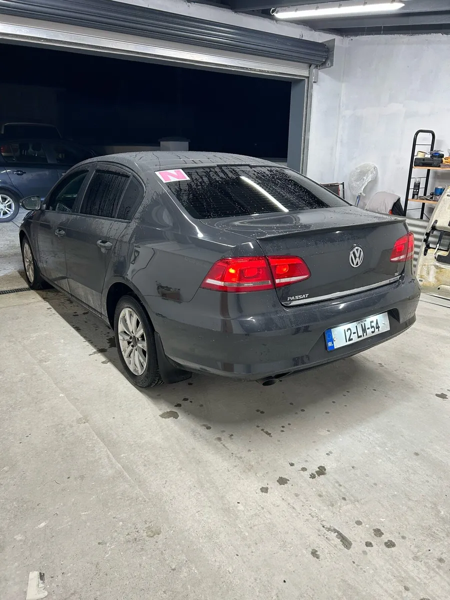 Volkswagen Passat - Image 4