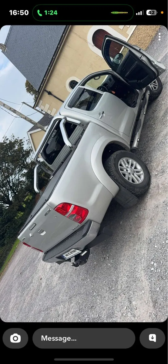 2014 Toyota Hilux - Image 2