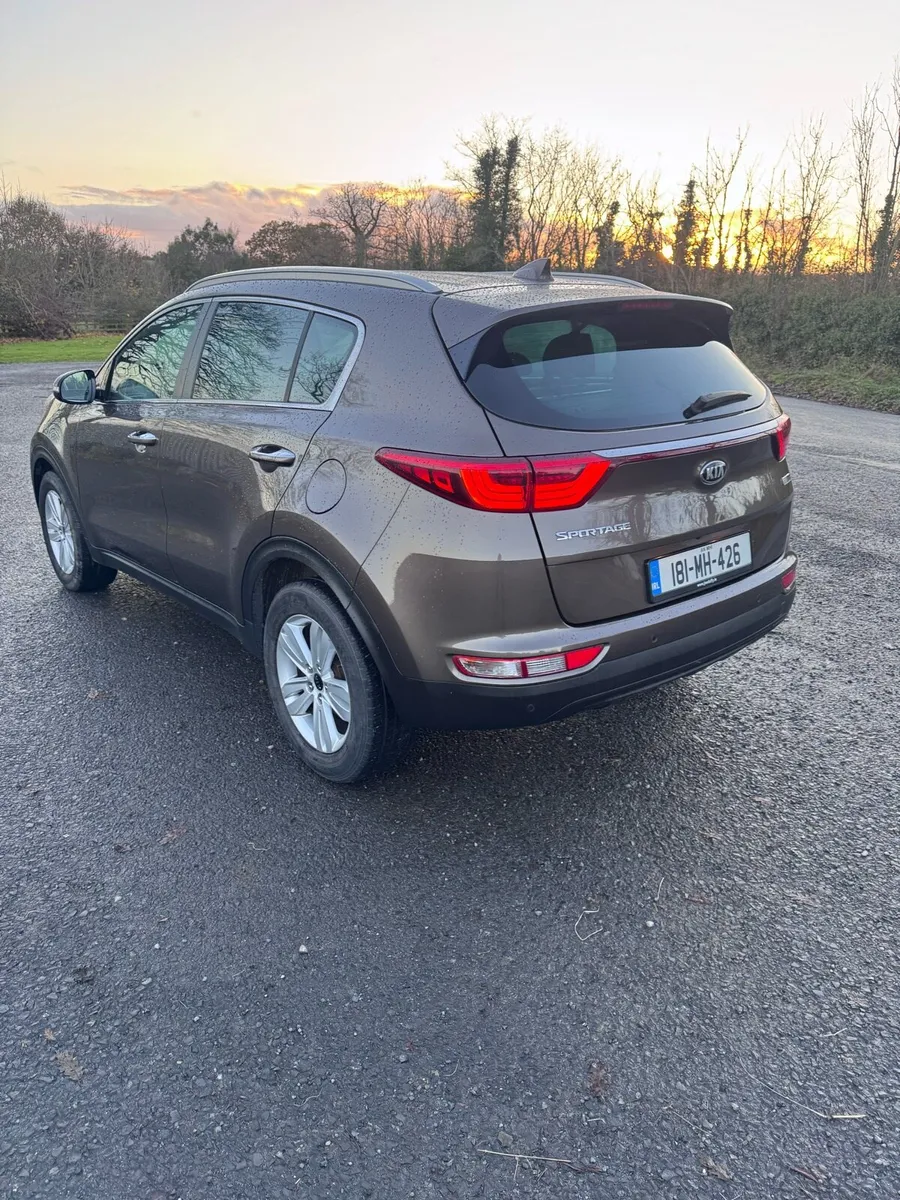 Kia Sportage TOP SPEC . Mint condition. - Image 3