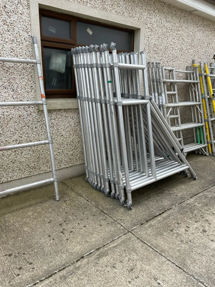 Aluminum scaffolding pieces - Image 3