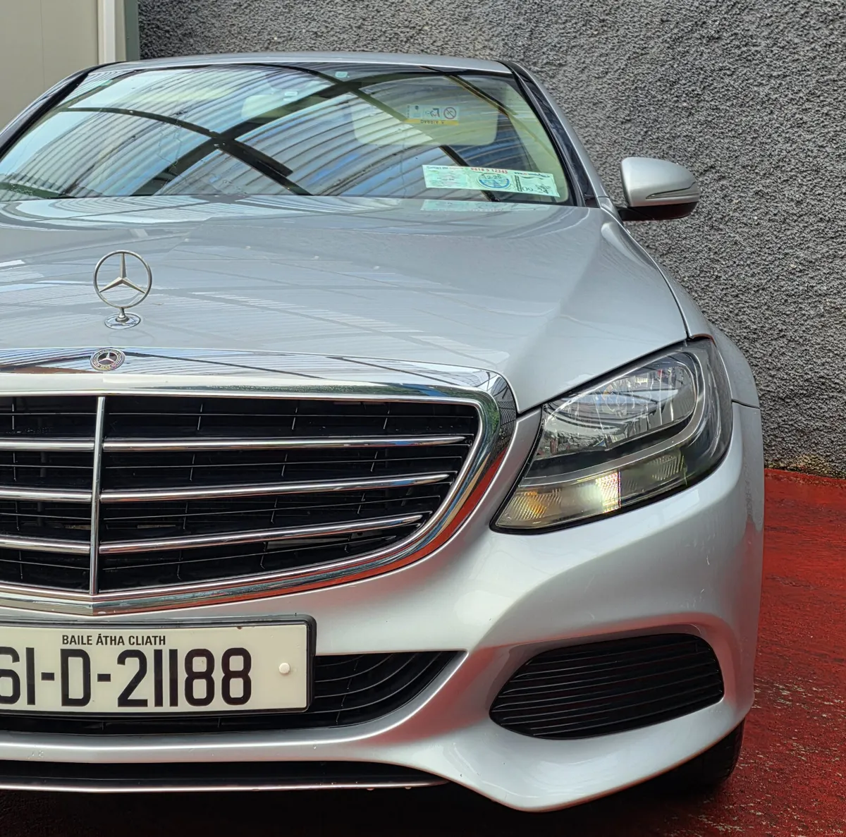 2016 Mercedes-Benz C-Class Exclusive Automatic - Image 4