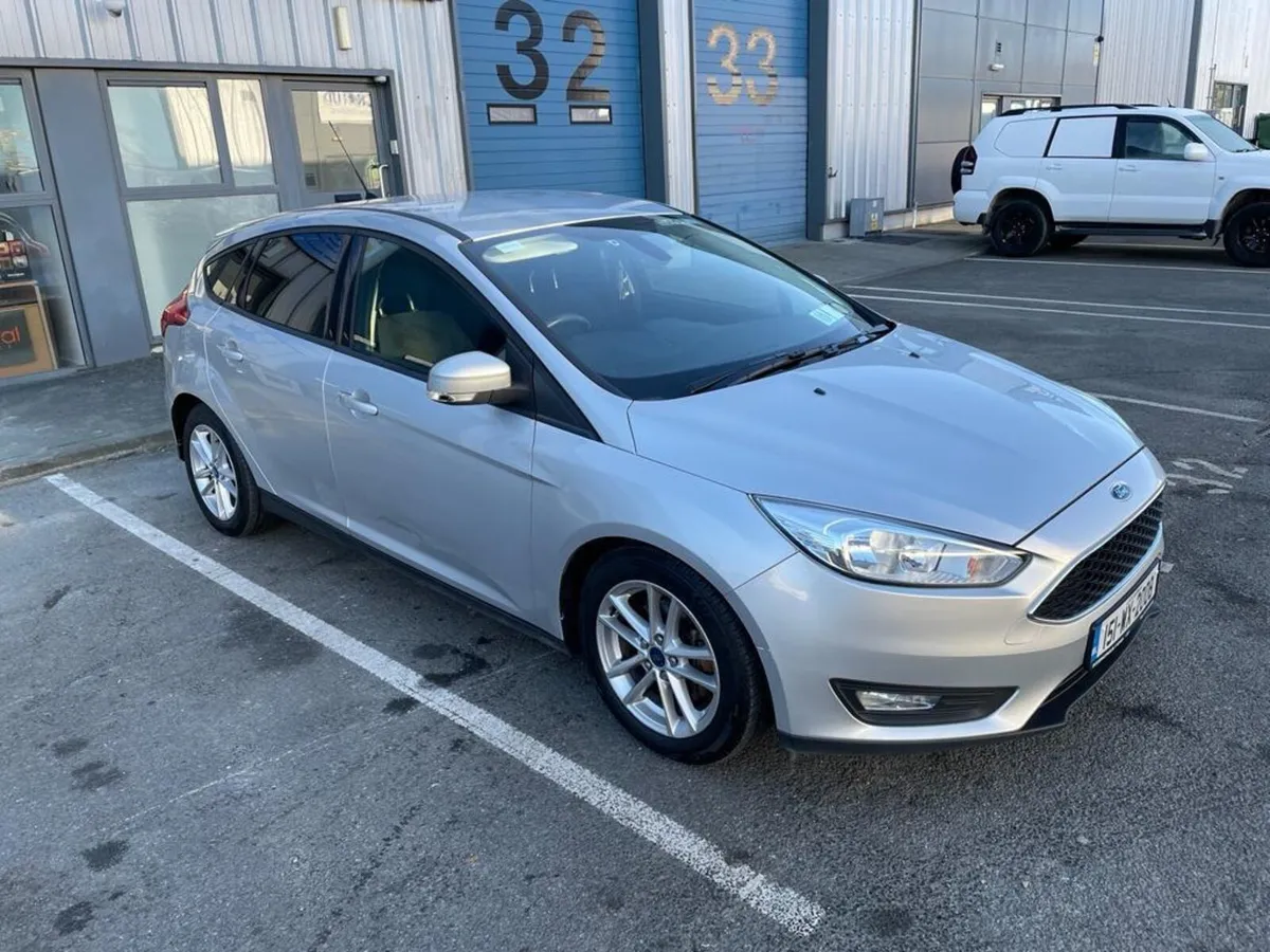 Ford Focus 2015 - Image 2