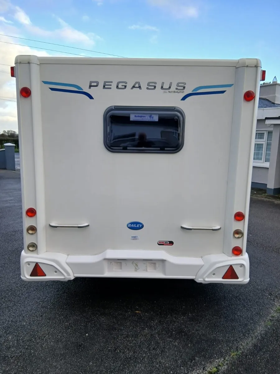 FOR SALE 2014 BAILEY PEGASUS 4 BERTH CARAVAN. - Image 3