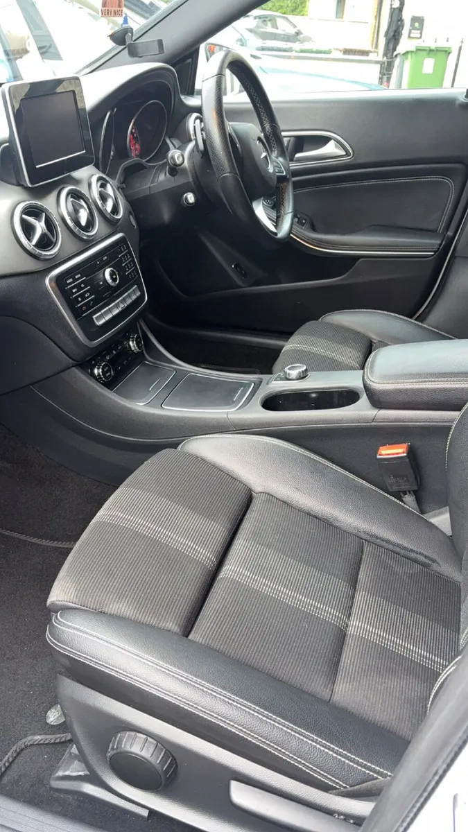 Mercedes-Benz CLA 2018 - Image 2