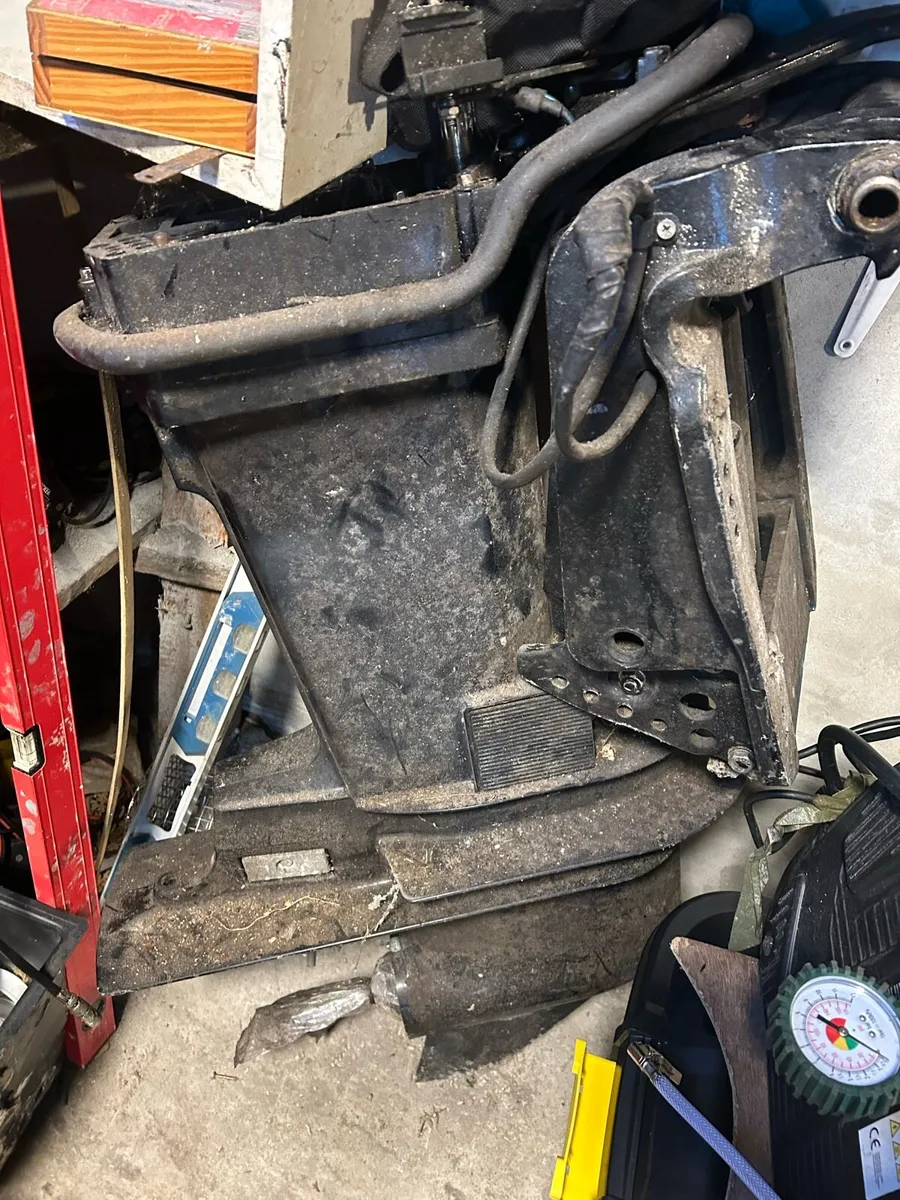 Complete Mercury leg - Image 1