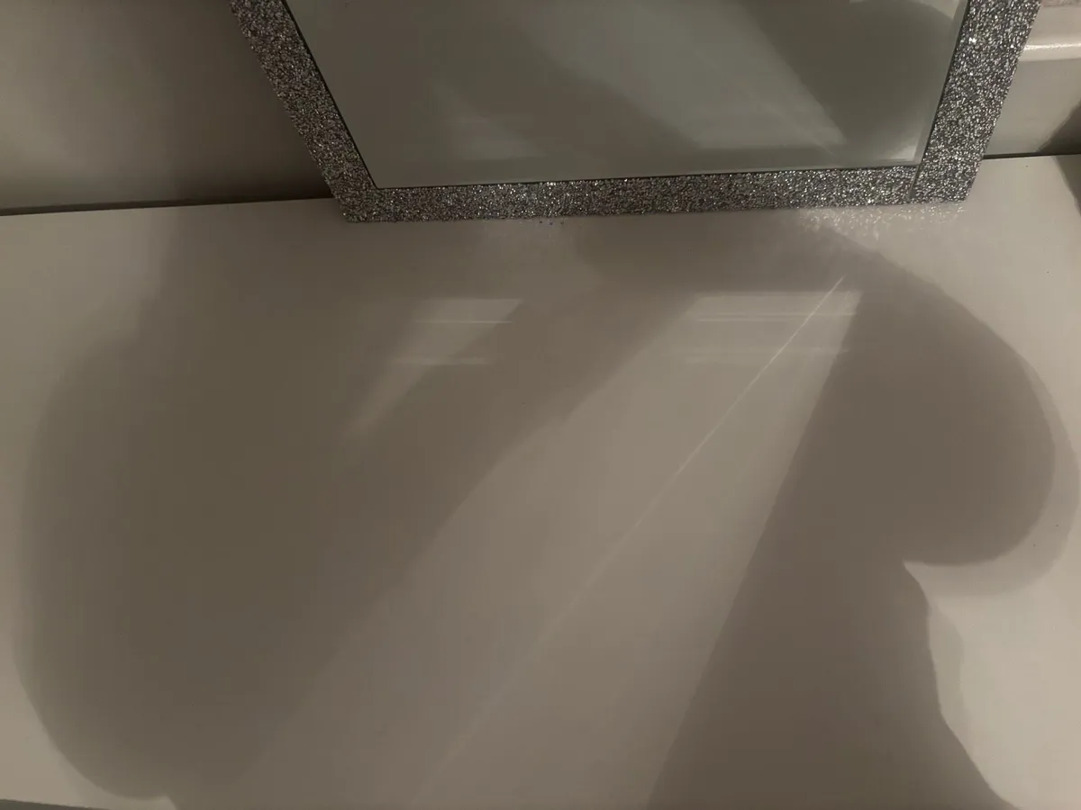 Makeup Table - Image 4