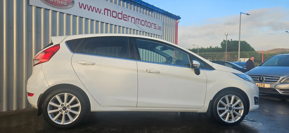 Ford Fiesta titanium 1.0 eco 5dr fully loaded - Image 4