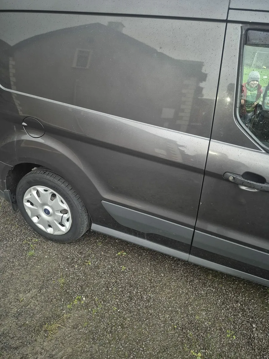 Ford Transit Connect - Image 3
