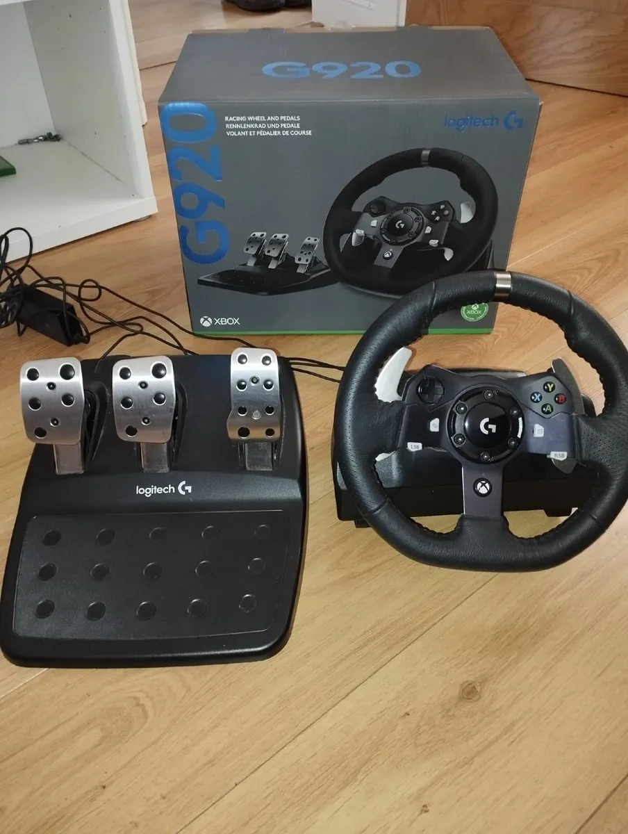 Logitech G920 Steering Wheel for XBox - Image 1