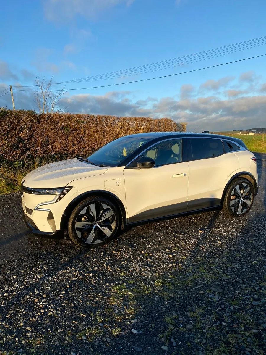 Renault Megane e tech (optimal charge) - Image 3