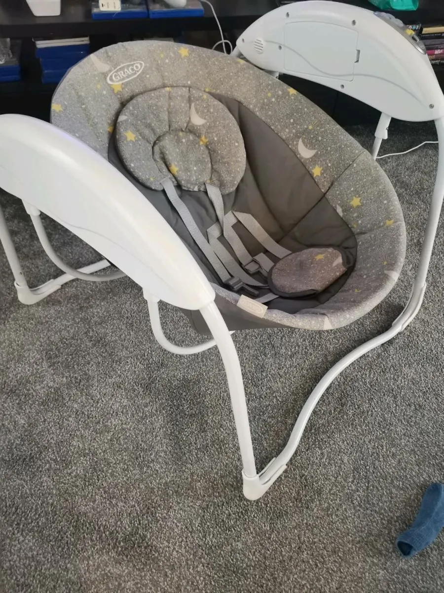 Graco Swing chair - Image 3