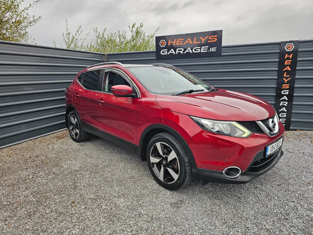 2017 Nissan Qashqai 1.5 Dci Pan Roof - Image 1
