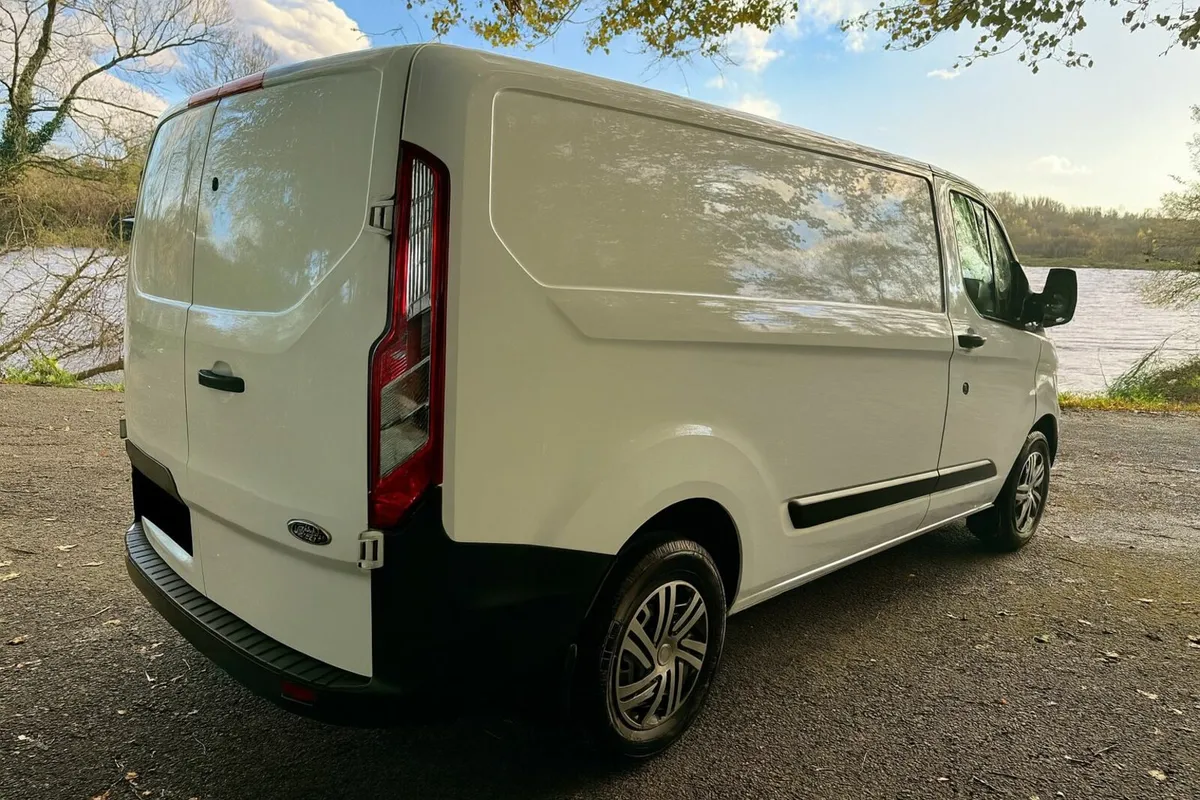Ford Transit Custom - Image 4