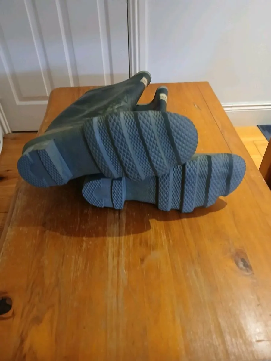 Wellingtons - Image 2